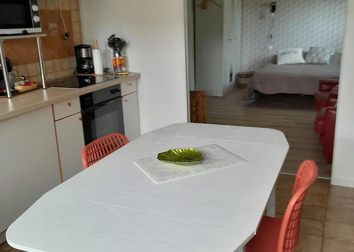 Familial Au Bord De La Meuse, Proche Verdun, Activites Nature, Confort Inclus - Fr-1-585-83 펜션 *